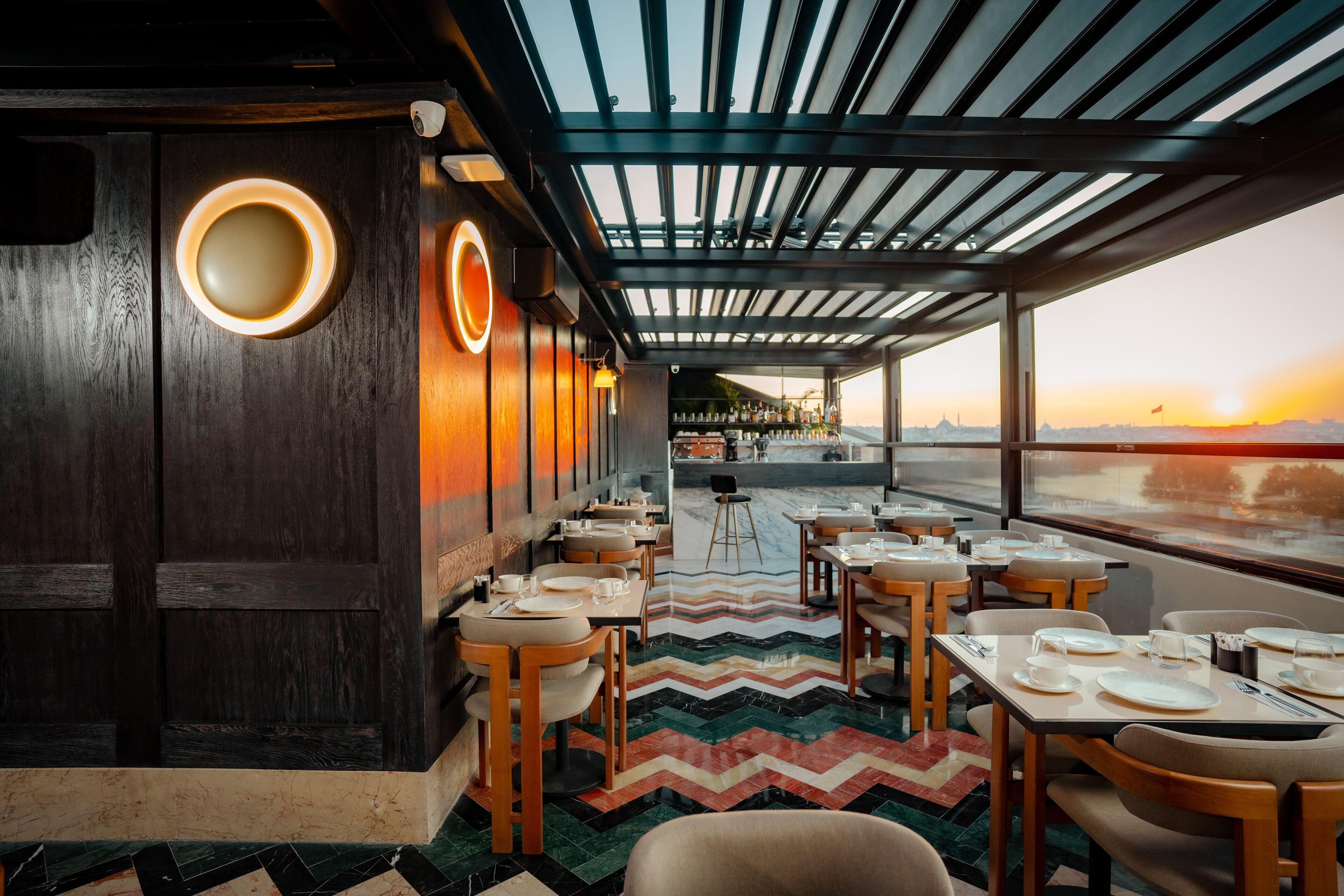 The Gift Hotel — Photos 2
